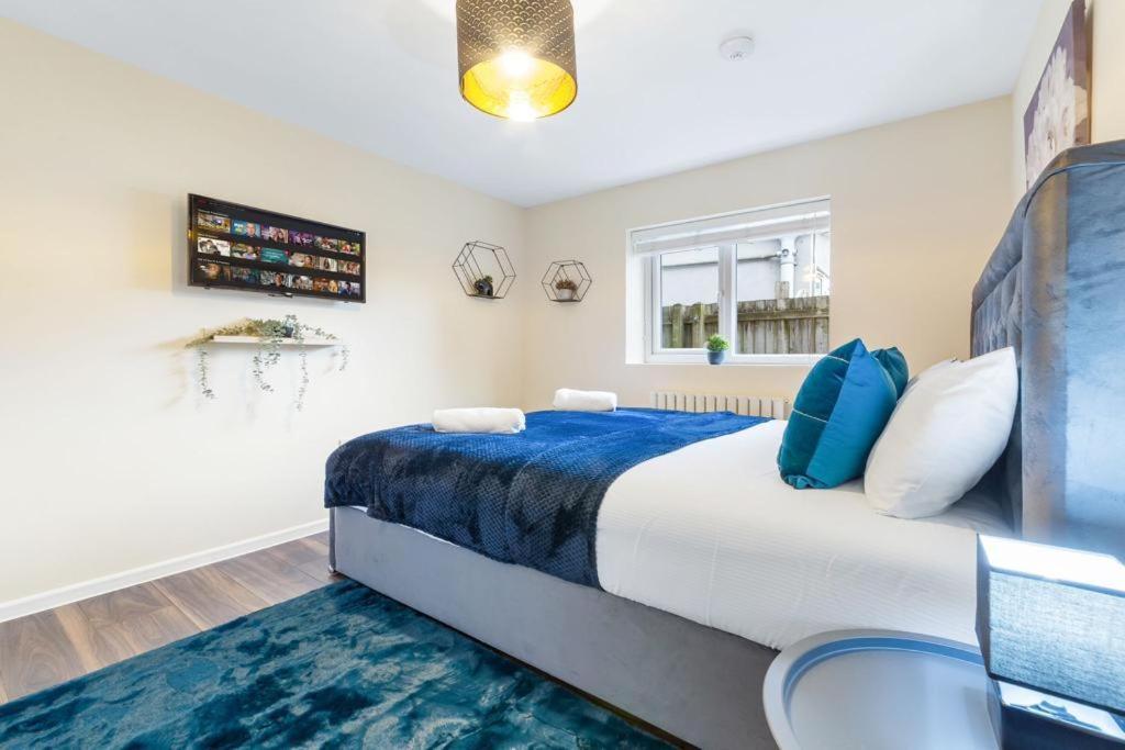 Isleworth Suites - Tw7 외부 사진