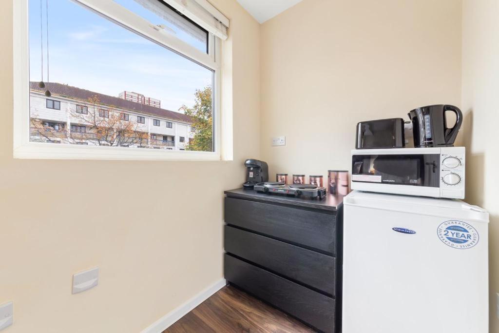Isleworth Suites - Tw7 외부 사진